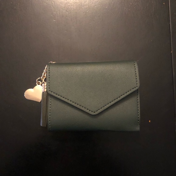 Dark Green Wallet - Picture 1 of 2